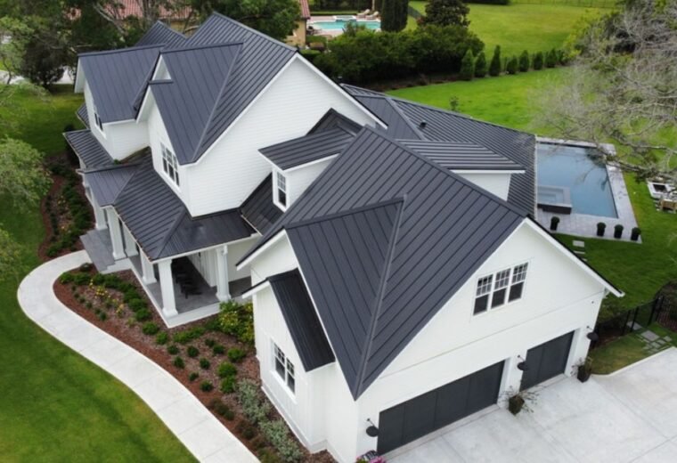Metal Roofing vs Shingles: An Honest Comparison
